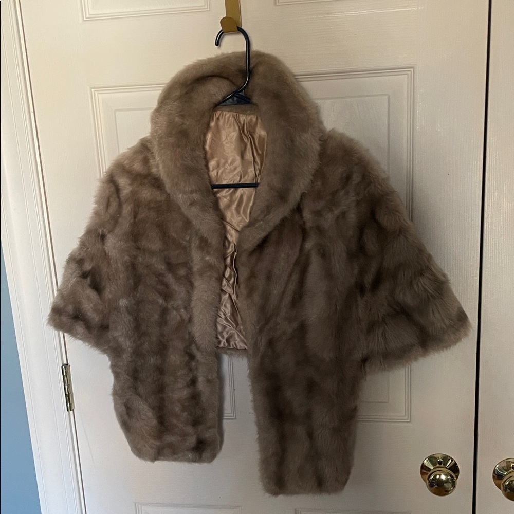 Elegant Faux Fur Shawl in Brown Regina glen area by glen out
